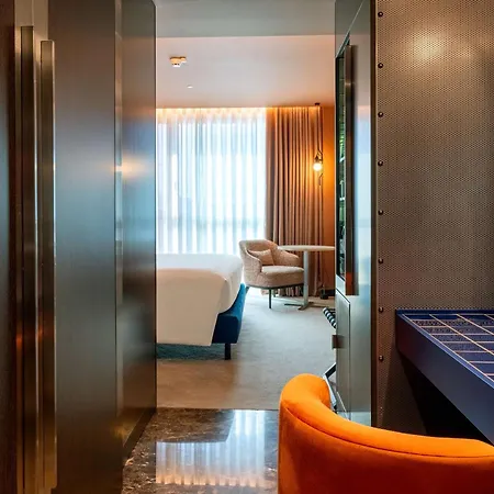 Cenica Hotel, Curio Collection By Hilton Порту