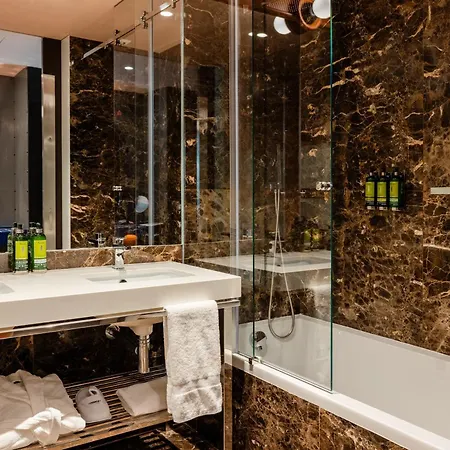 Ξενοδοχείο Cenica Hotel, Curio Collection By Hilton 5*