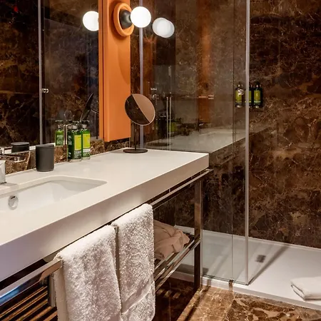 Ξενοδοχείο Cenica Hotel, Curio Collection By Hilton Πόρτο