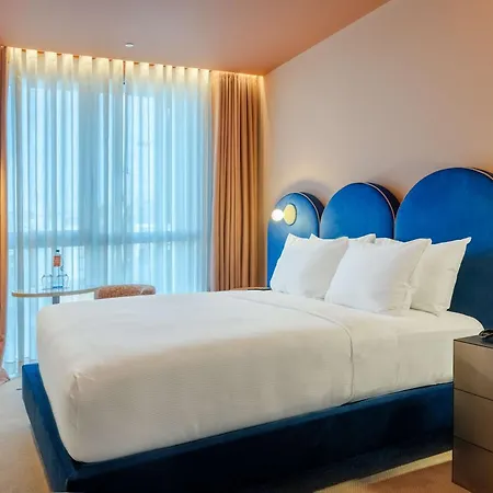 Ξενοδοχείο Cenica Hotel, Curio Collection By Hilton